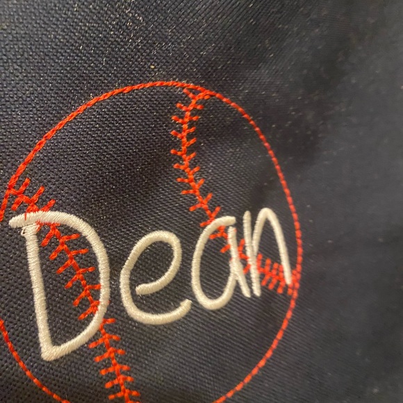 Thirty-One Spirit Collection Cooler Bag with strap - Picture 8 of 8